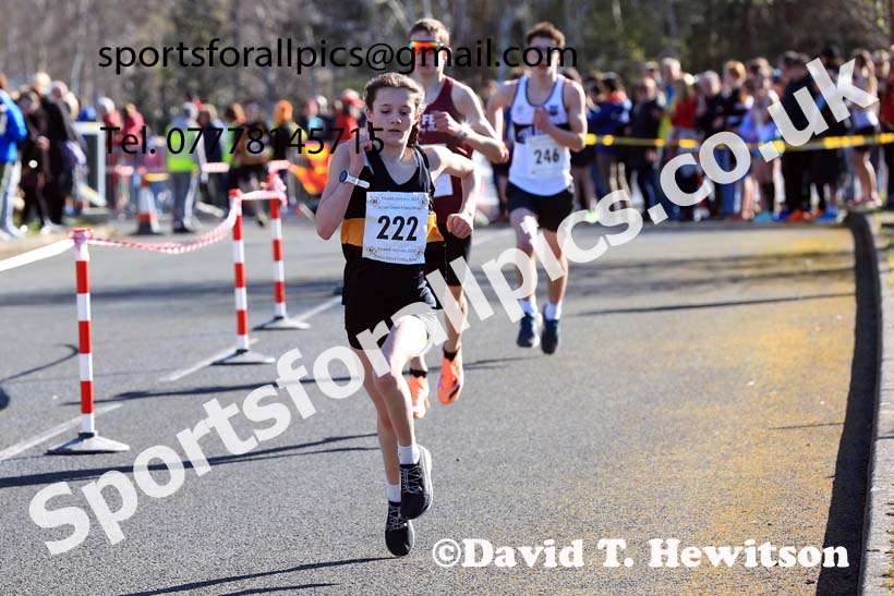 Boys and Girls Under-15s 2024 Elswick Harriers Good Friday Relays, Newburn, Newcastle Upon Tyne  Photo: David T. Hewitson/Sports for All Pics